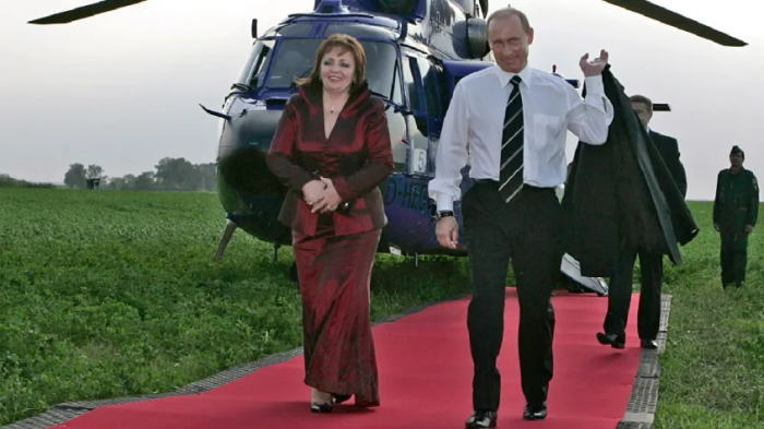 プーチンと元妻